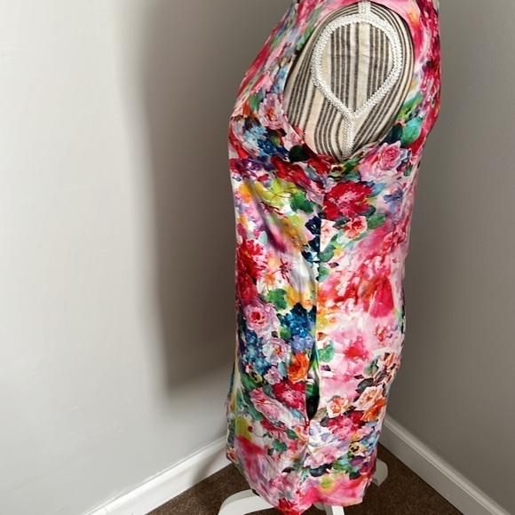 Kayana Floral Dress Size Small - Picture 3 of 5